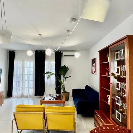 Le Family Palms Private Oasis With Terrace & Bbq Appartement *