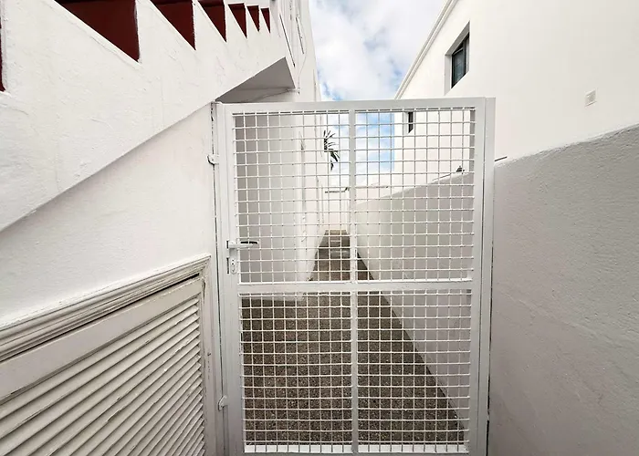 Le Family Palms Patio Jacuzzi By Bayside