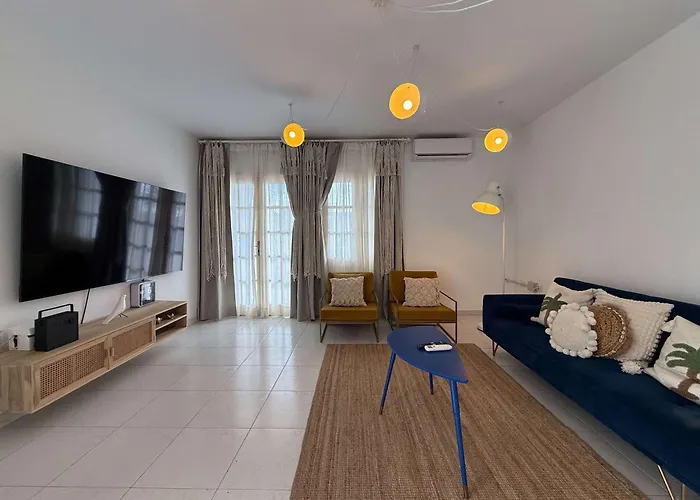 Le Family Palms Patio Jacuzzi By Bayside