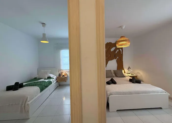 Le Family Palms Patio Jacuzzi By Bayside