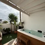 Le Family Palms Patio Jacuzzi By Bayside * Playa Honda (Lanzarote)
